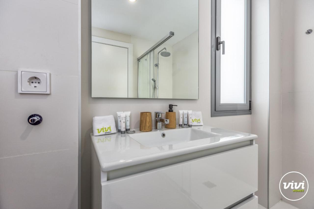 Vivi Homes - Sol Garden Pool, Terrace & Golf Apartment