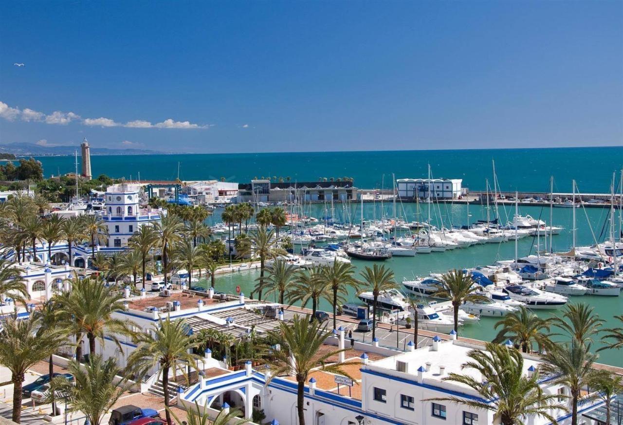 Puerto Marina Bay