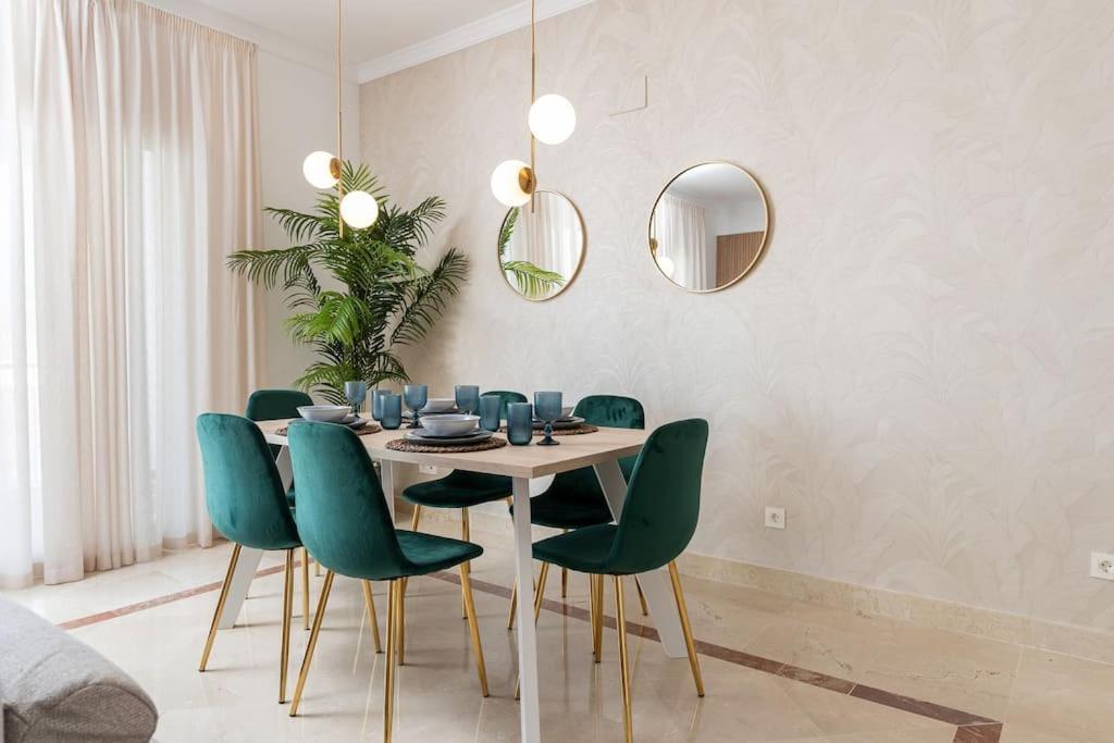 Apartment Stunning Apartment-7 People-6 Pools.402 Estepona