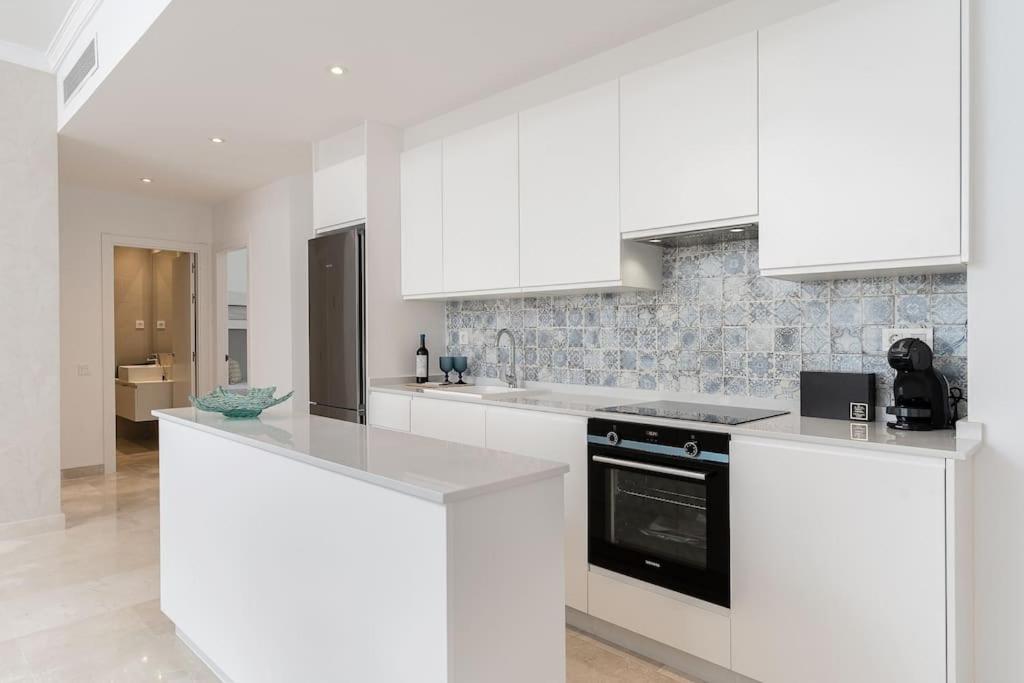 Stunning Apartment-7 People-6 Pools.402 Apartment *