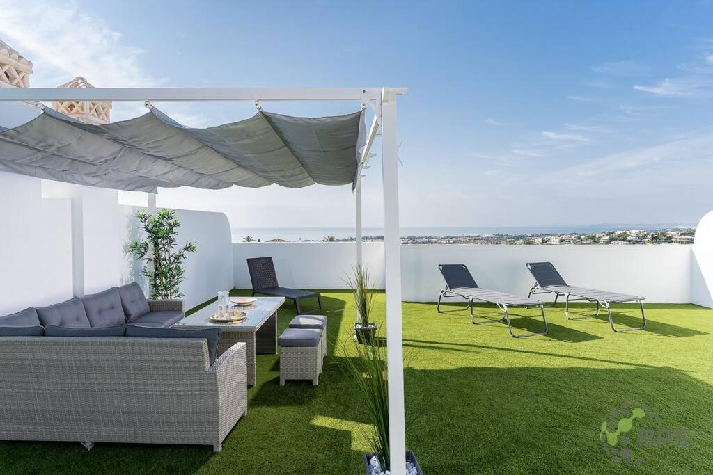 Penthouse -solarium- 6 Pools 422 Apartment