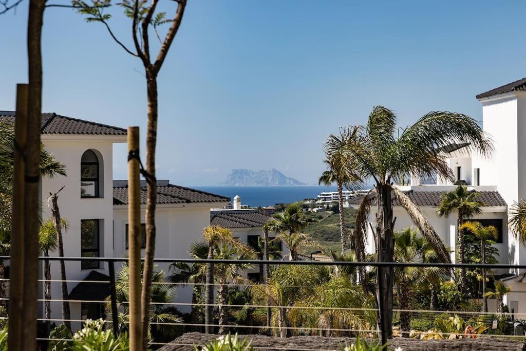 Apartment Elegant Two Bedroom At Hills! Estepona