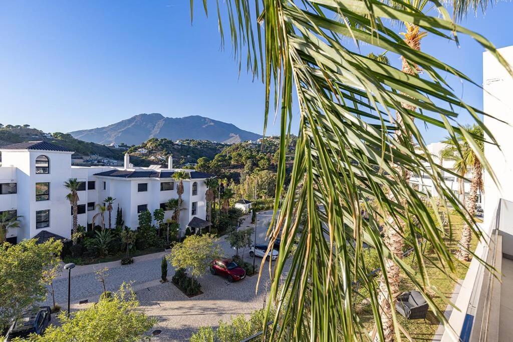 Elegant Two Bedroom At Hills! * Estepona