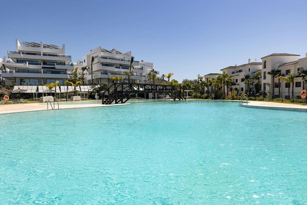 Elegant Two Bedroom At Hills! * Estepona
