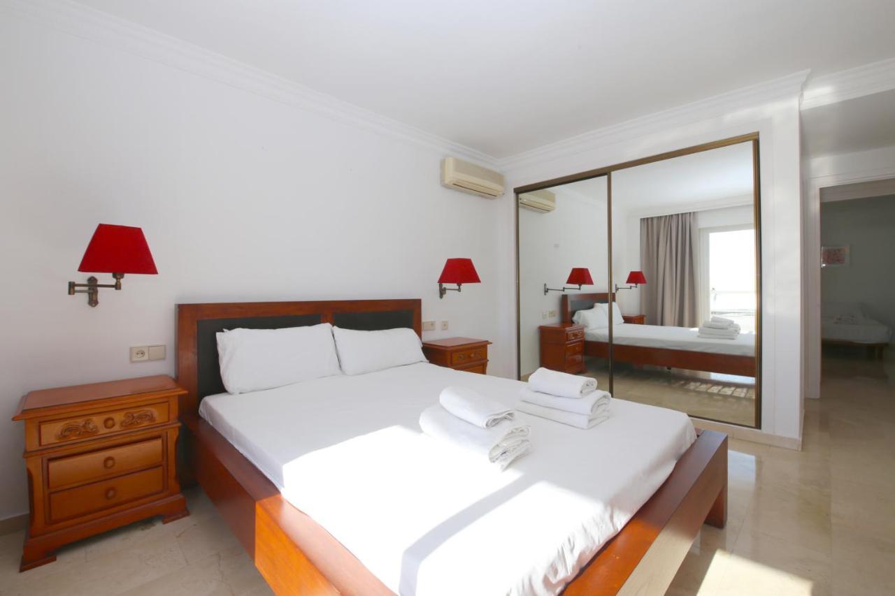 Port Aguila Apartment *
