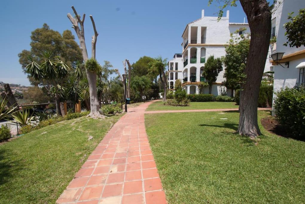 Apartment Con Piscina Cerca Del Golf En Atalaya - Atalaya Del Golf 31 *