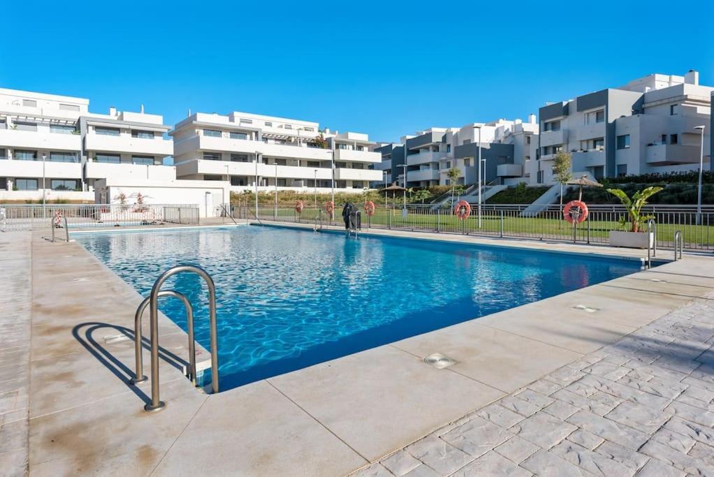 Beautiful Penthouse With Large Terrace Apartamento Estepona