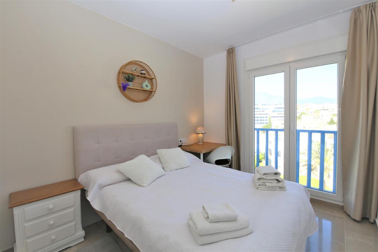 Port Luxury Aura *