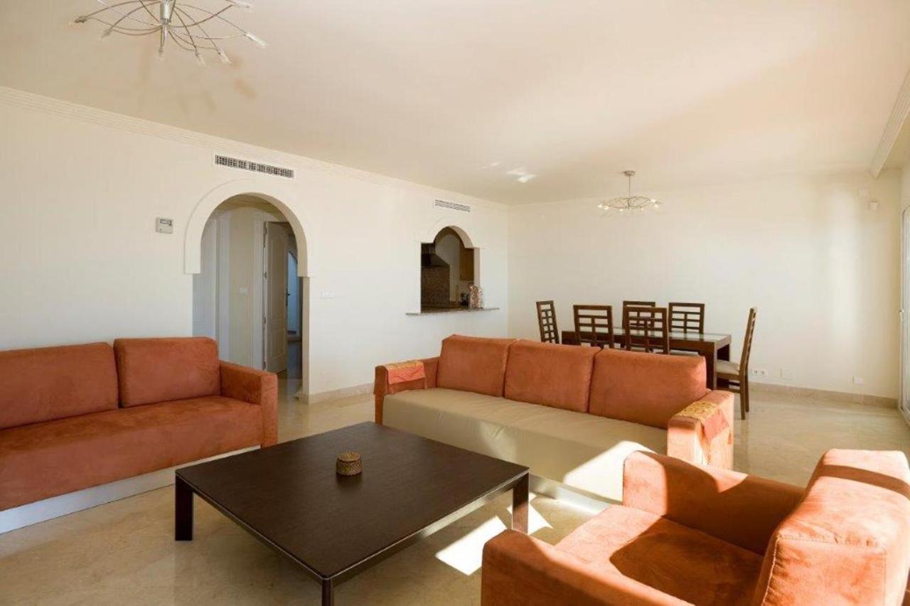 Apartment Immaculate 3-bed Penthouse- Stunning Views Estepona