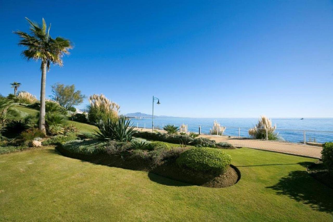 Immaculate 3-bed Penthouse- Stunning Views Apartment