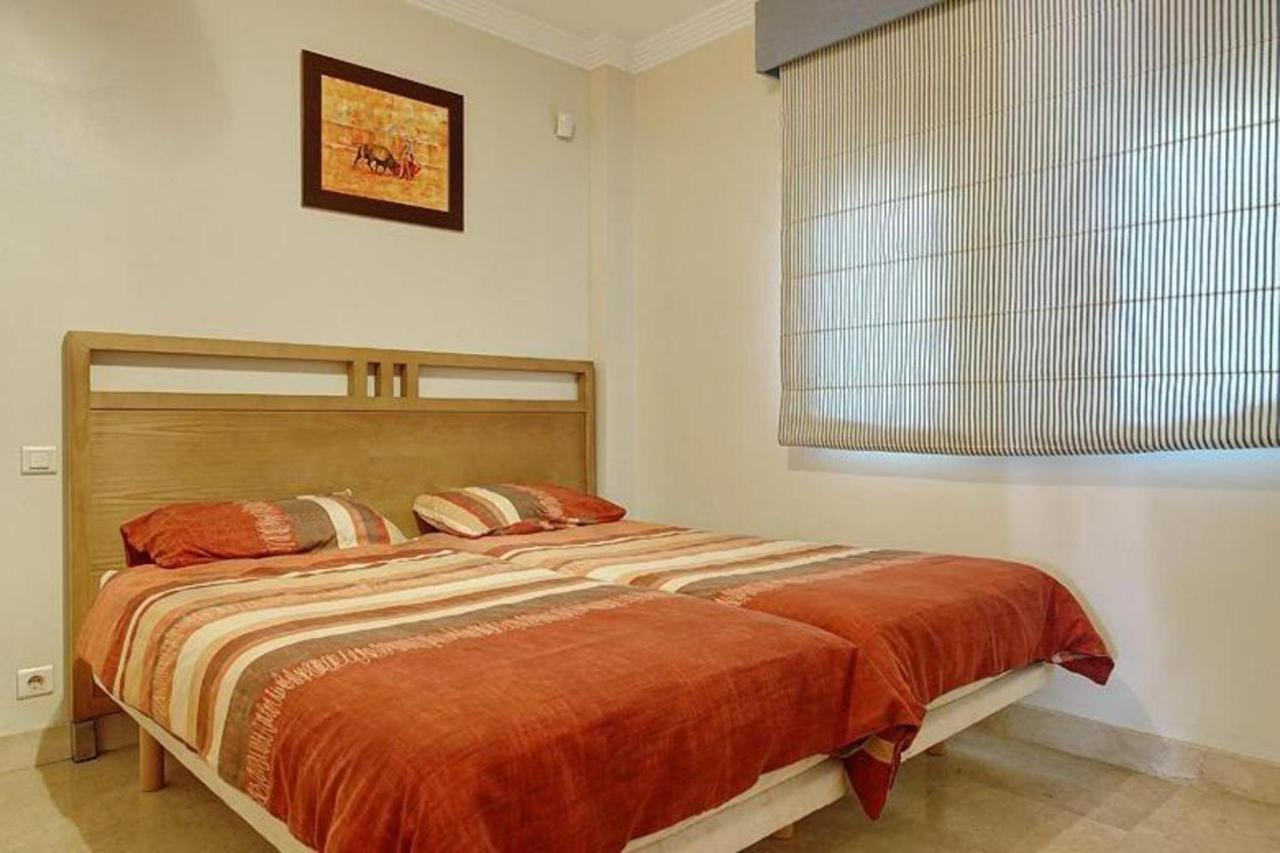 Spacious Stunning Views 2-bed Apartment *