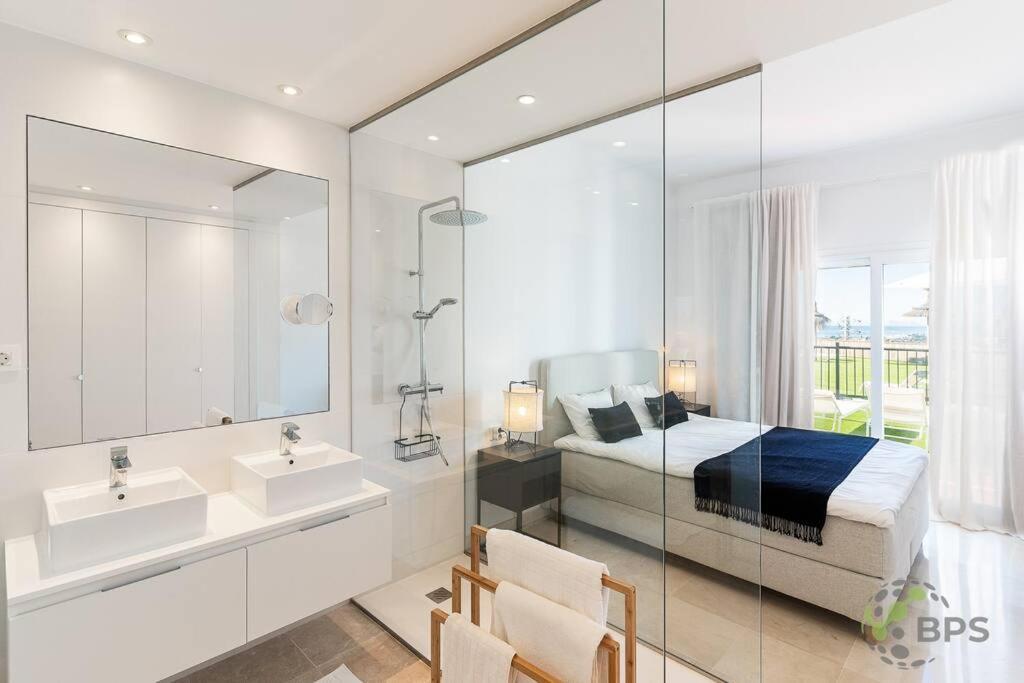 New Apt. - Golf - - 6 Pools -sea Views 3702 Apartment *
