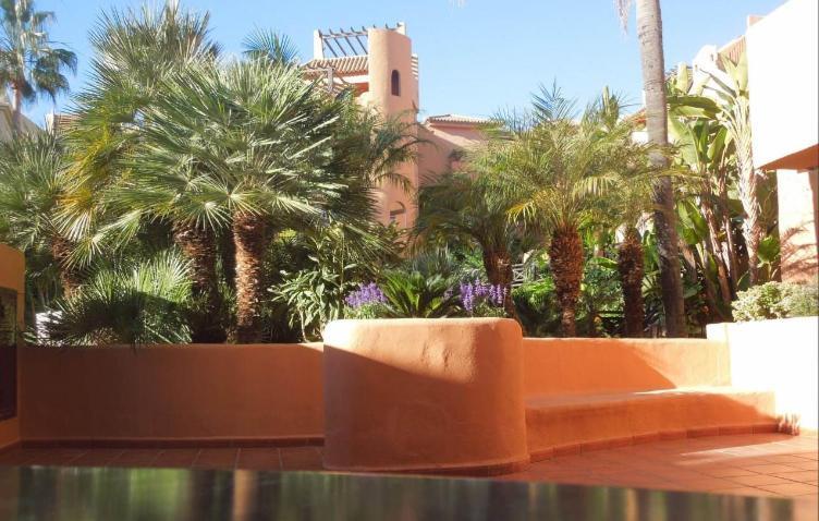 Jardines De Albaicin - La Aldorra