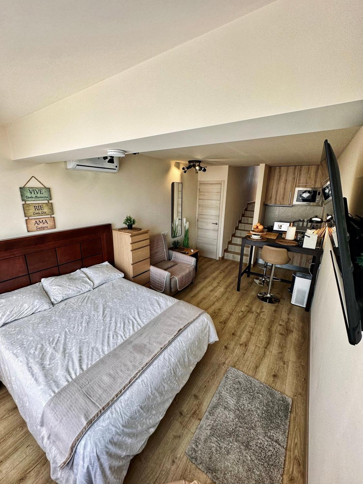 Apartment Lovely New 77 *