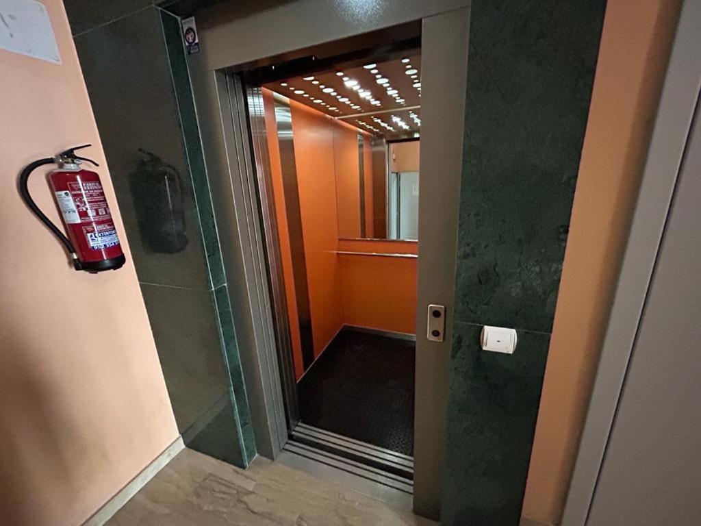 Piso Moderno En El Centro Historico A 3 Min Del Mar * Estepona