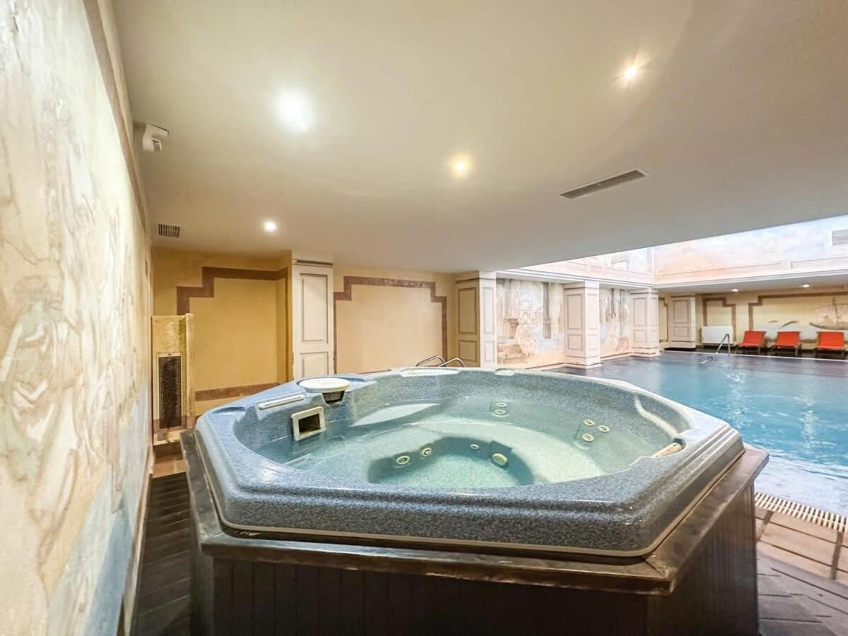 Apartment Sea Views Indoor Pool Sauna Gym Wifi *