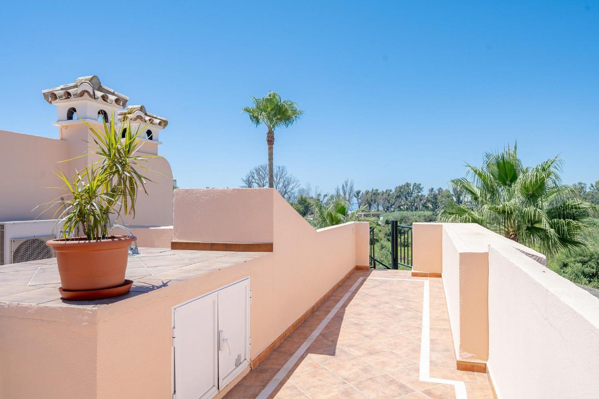 Close To The With A Roof Terrace Estepona