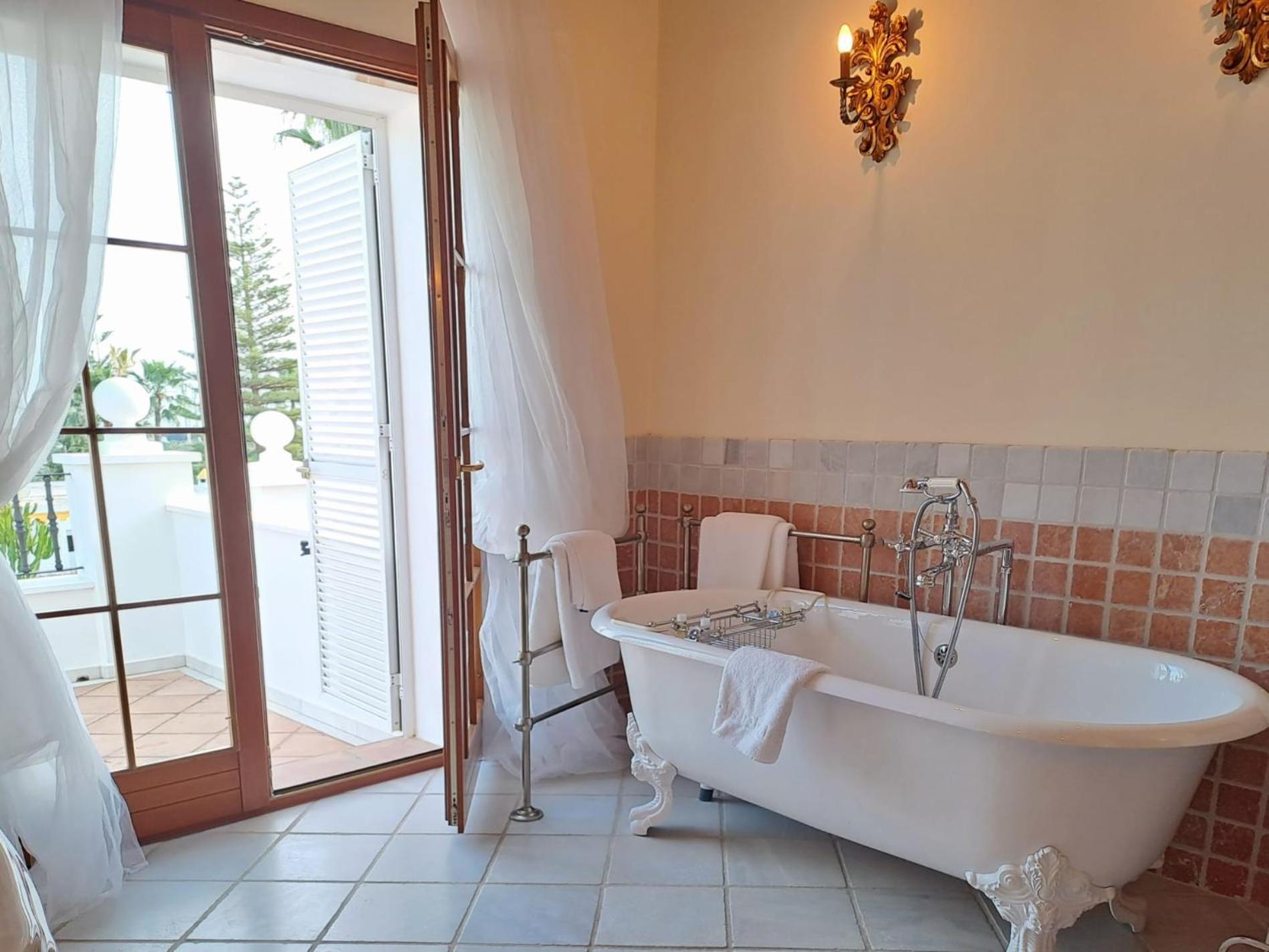 Noctua Luxury Paraiso 001 Villa Estepona