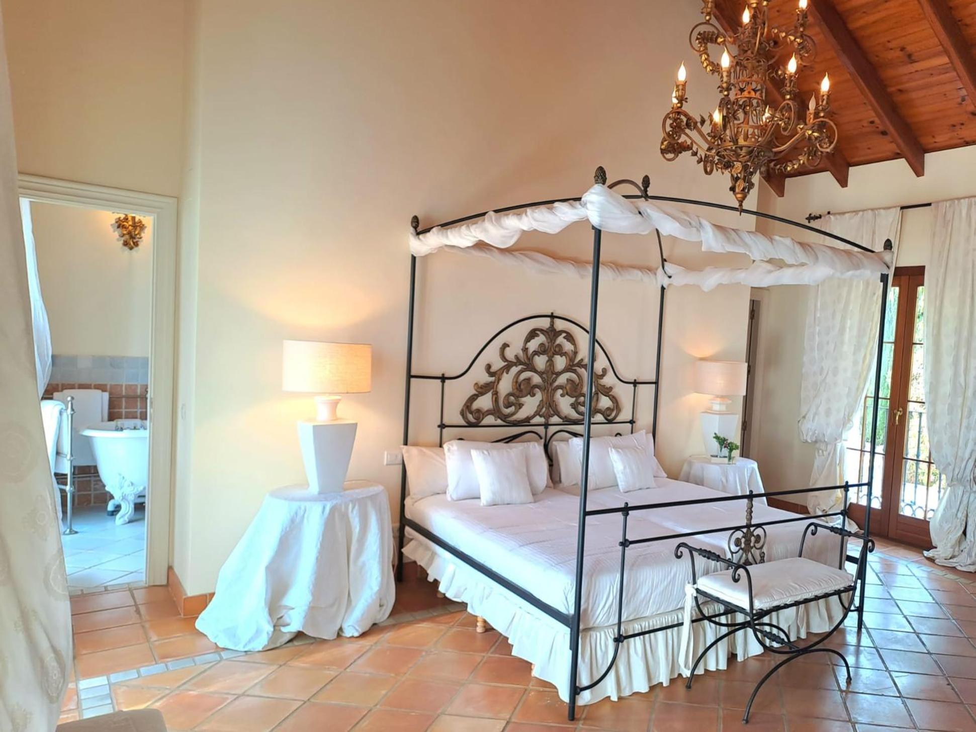 Noctua Luxury Paraiso 001 Estepona