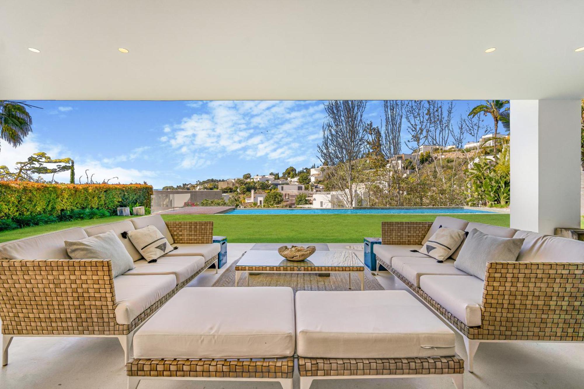 Serena Villa *