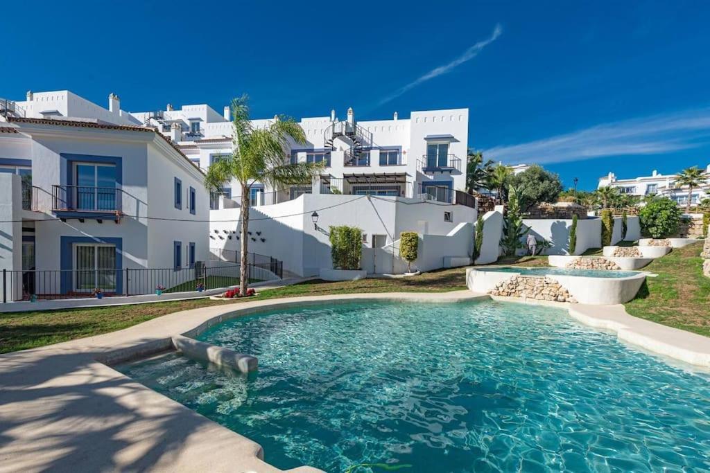 Deluxe 2 Bed * Estepona