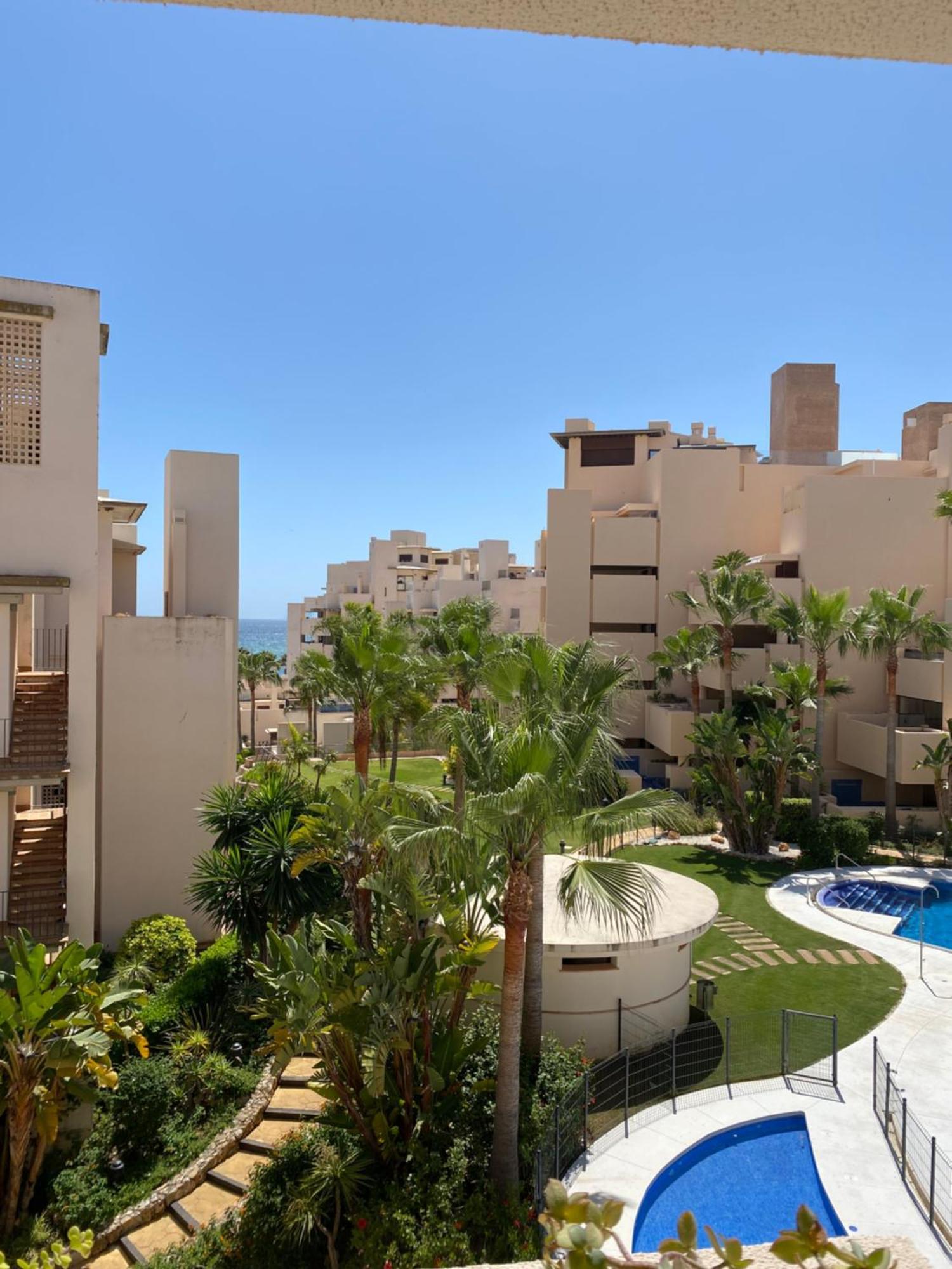 4p 3 Pools Location Garden Parking Shops * Estepona