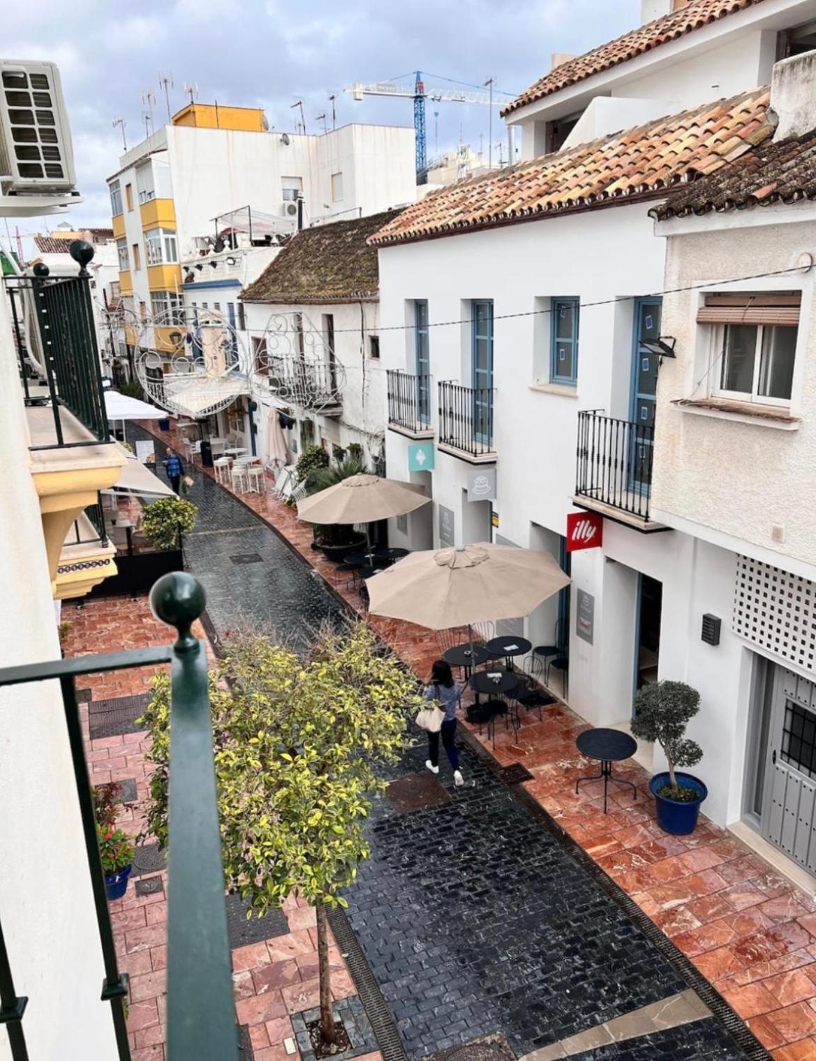 Apartment Piso Moderno En El Centro Historico A 3 Min Del Mar Estepona