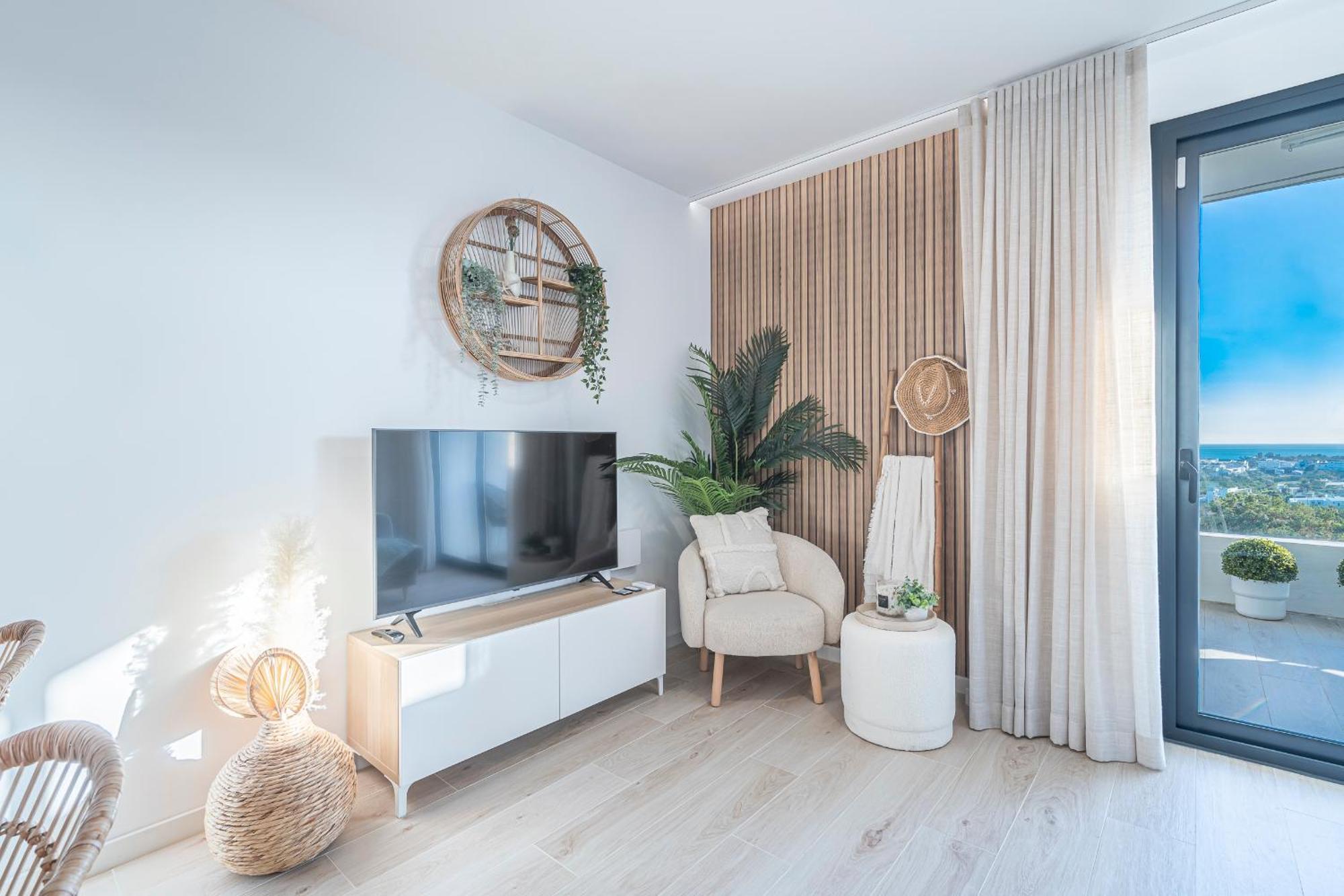 Apartment One80 Residences New With Sea View To Gibraltar & Africa And Walking Distance To The Beach Estepona