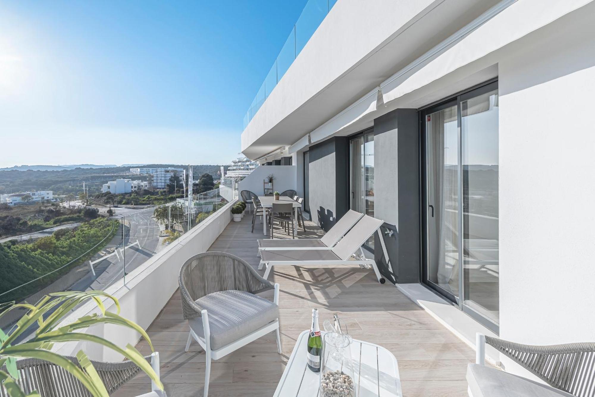 One80 Residences New With Sea View To Gibraltar & Africa And Walking Distance To The Beach Apartment