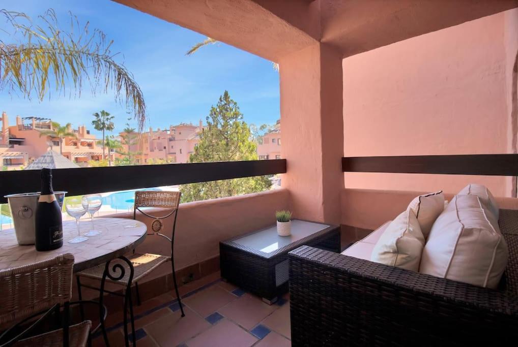 Apartamento Con Piscina Y Padel Cerca Del Mar - Hacienda Del Sol Estepona