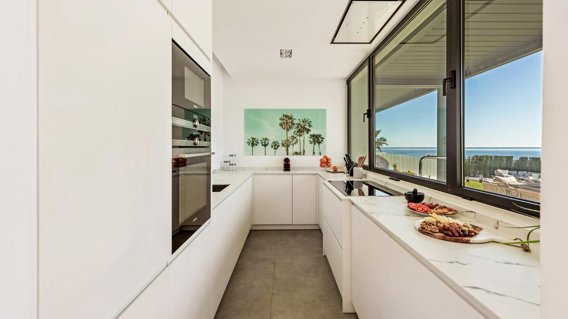 Pousada Vacation Marbella I Imare Waterfront, Beachfront Villa, Rooftop Jacuzzi, Indoor
