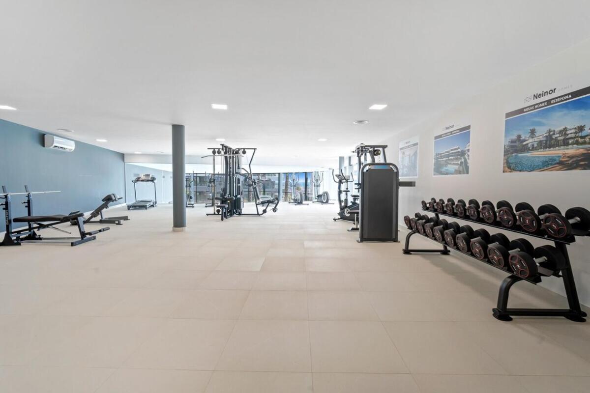 With Sea View And Gym Apartment Estepona