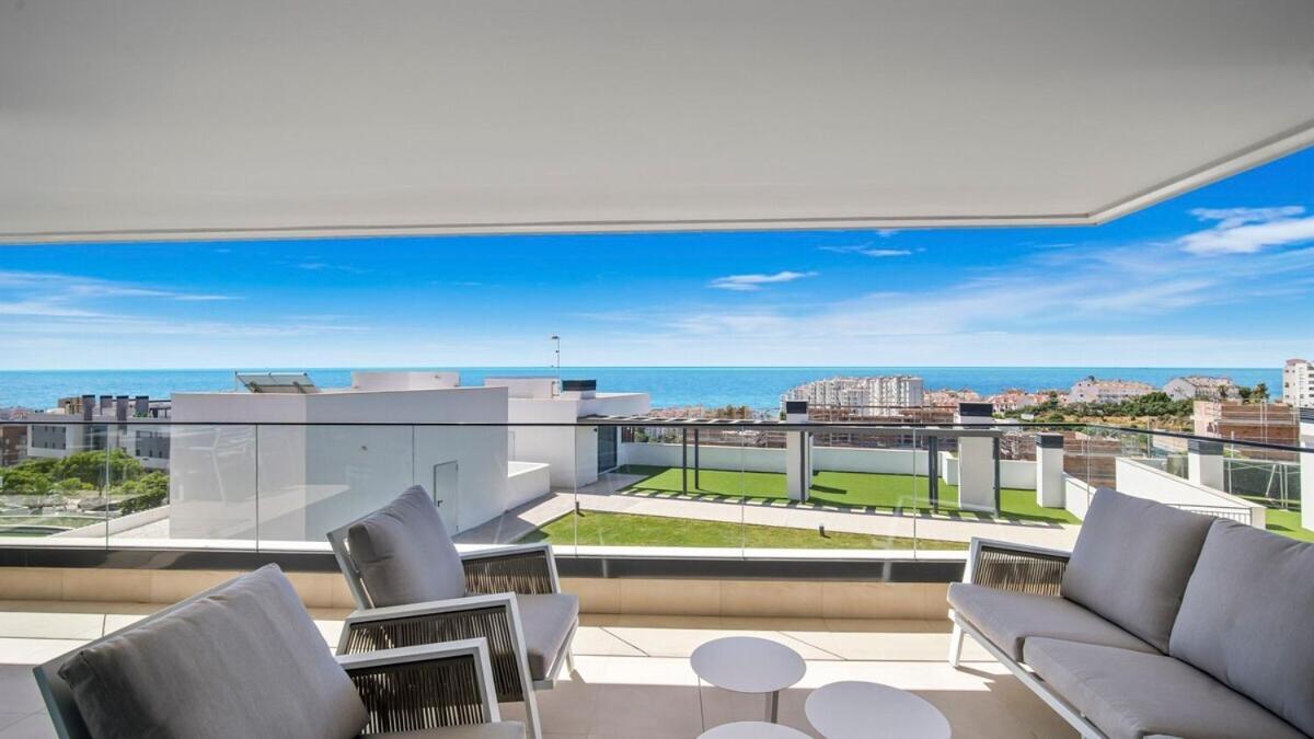 Apartment With Sea View And Gym *