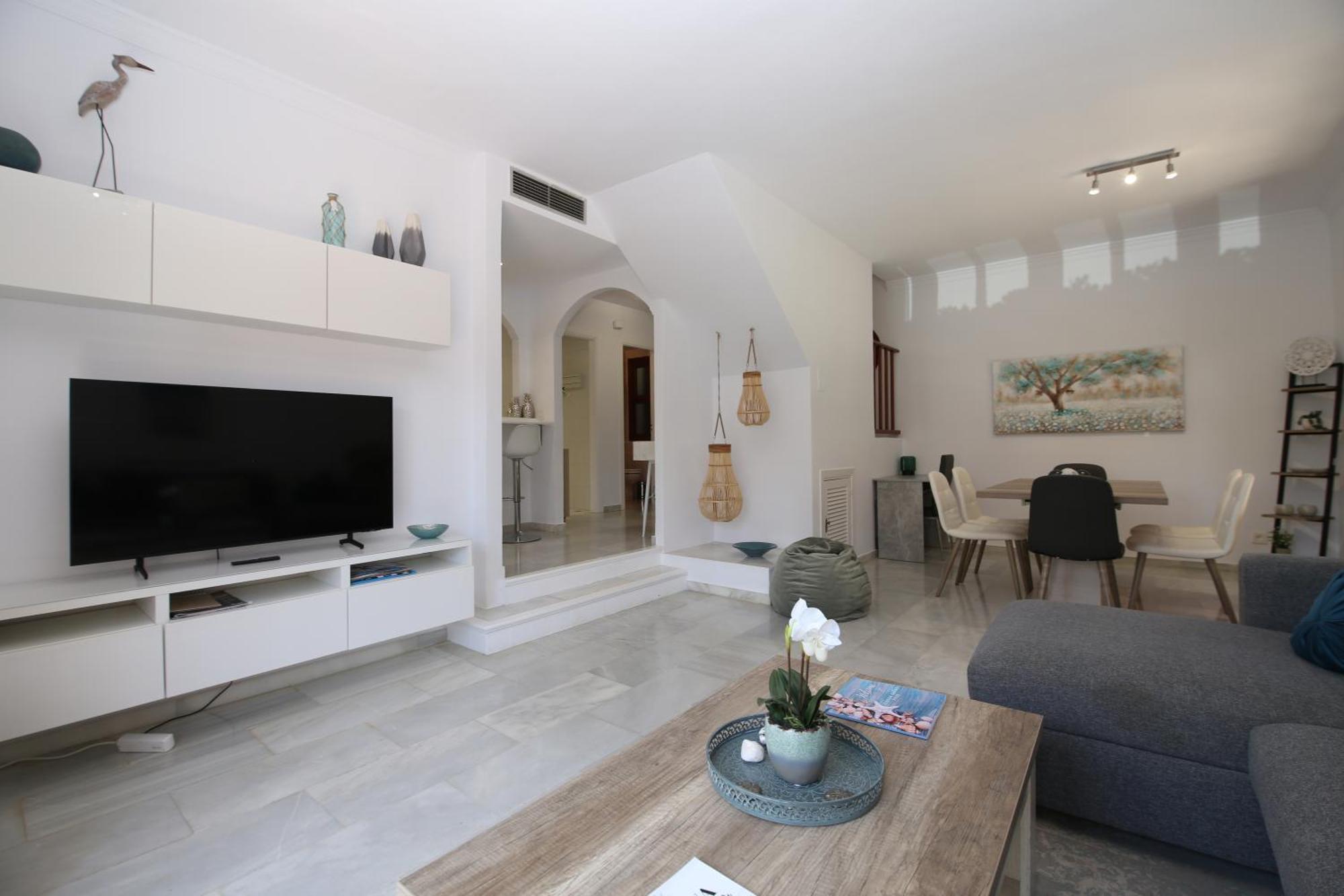 West Townhouse Bianca Apartamento Estepona