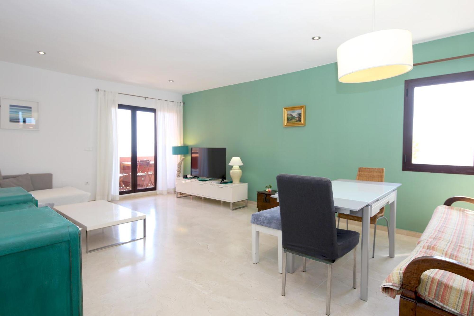 Town Eddie Apartment Estepona