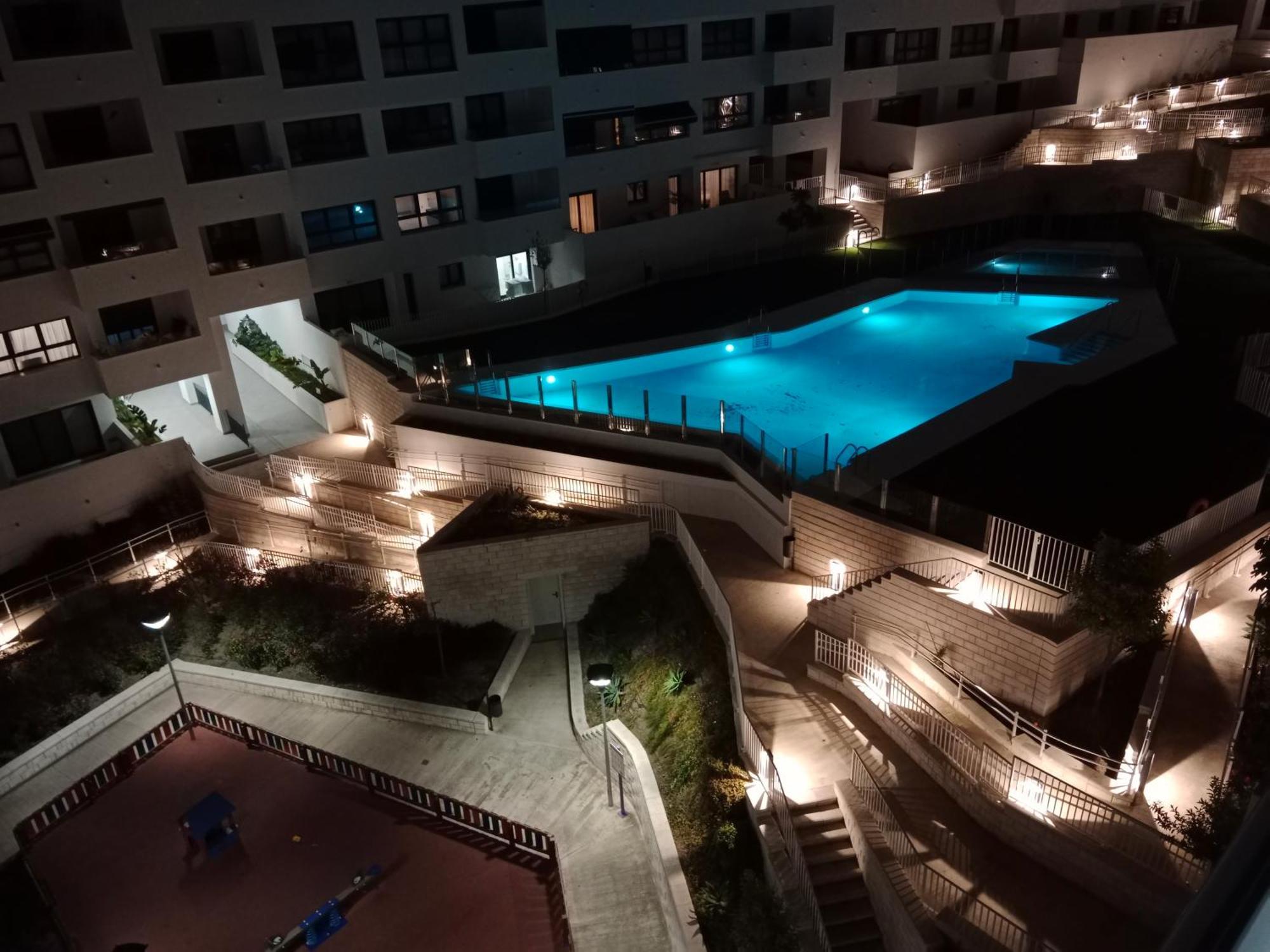 Terrace, Parking & Pool Estepona