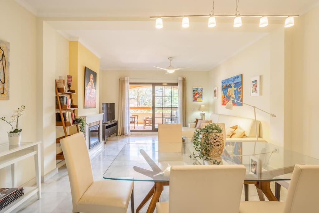Apartment Oleholidays Hacienda Del Sol Beachside Luxury
