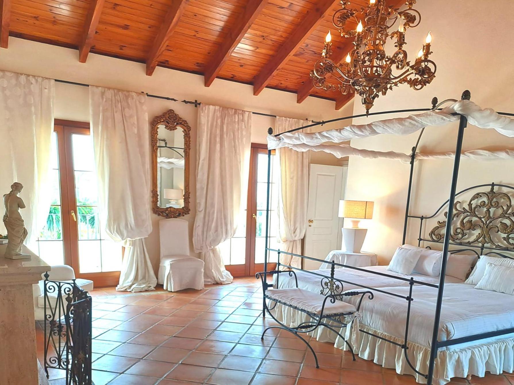 Noctua Luxury Paraiso 001 Villa Estepona