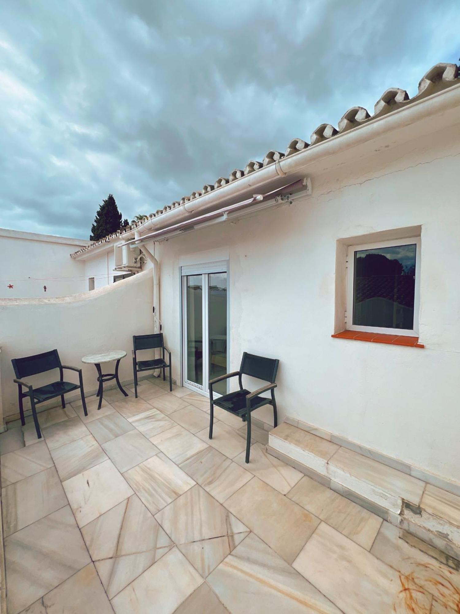 Patio Alcornocal Apartment Estepona