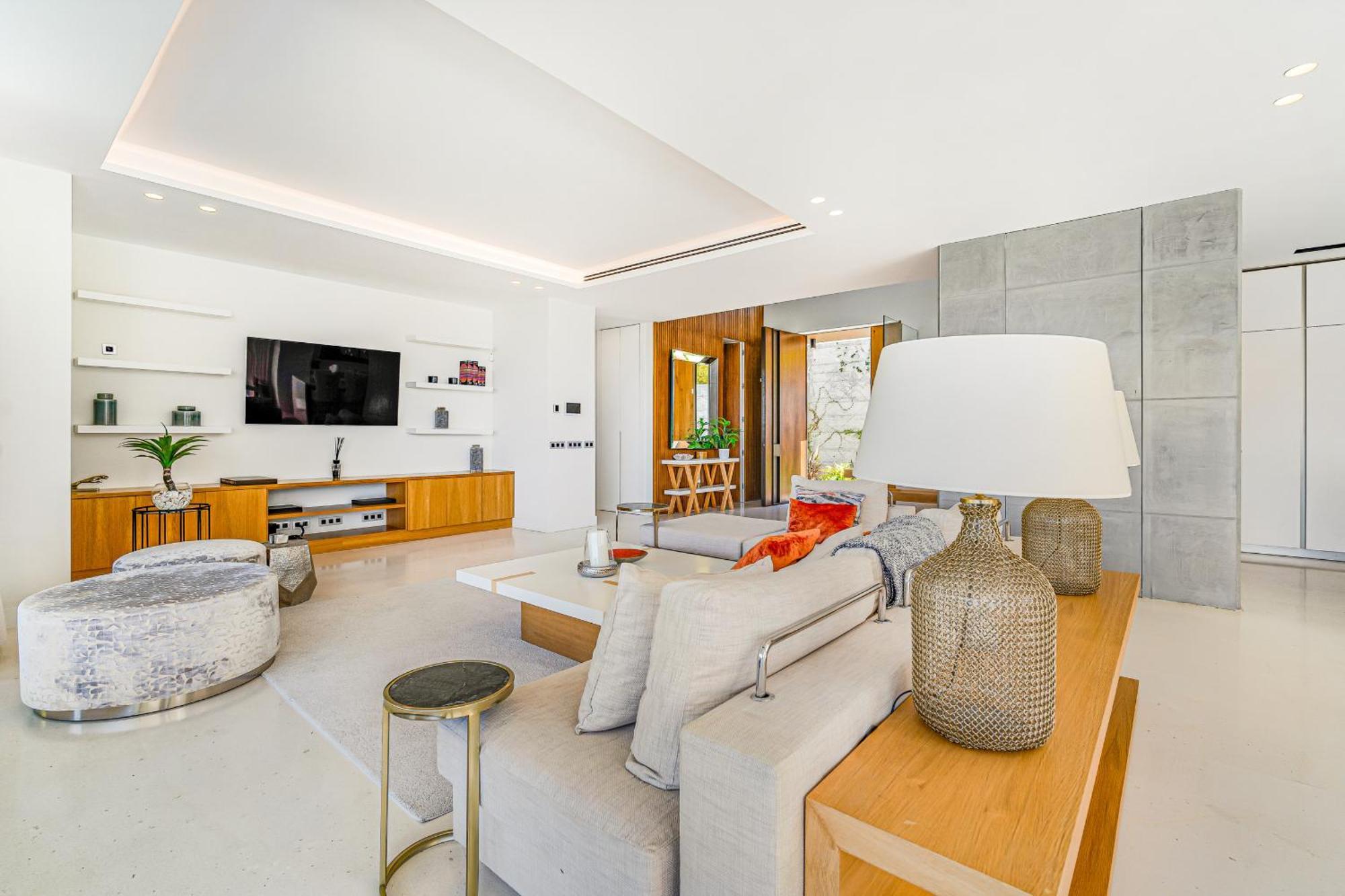 Serena Villa