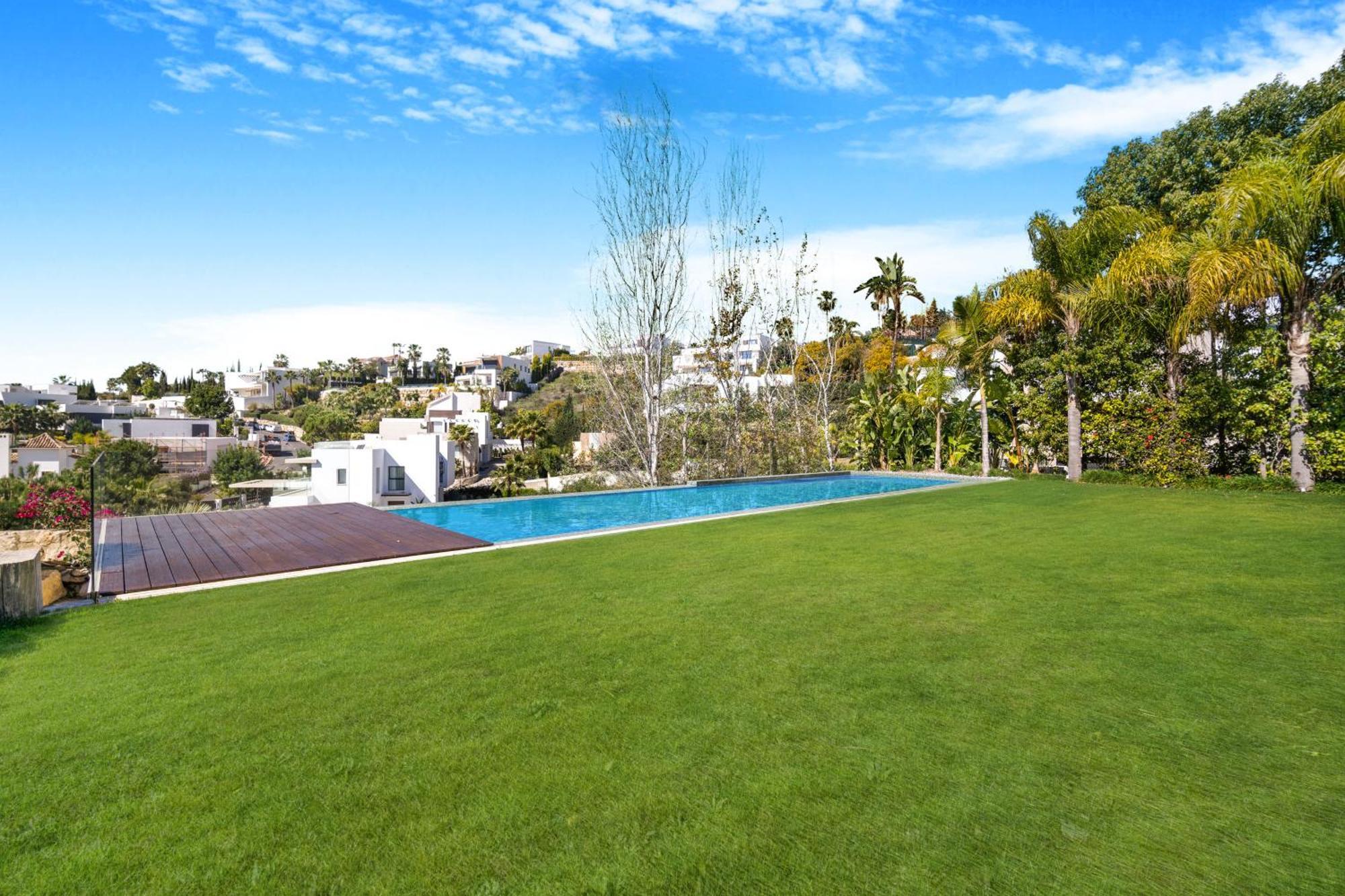 Serena Villa *