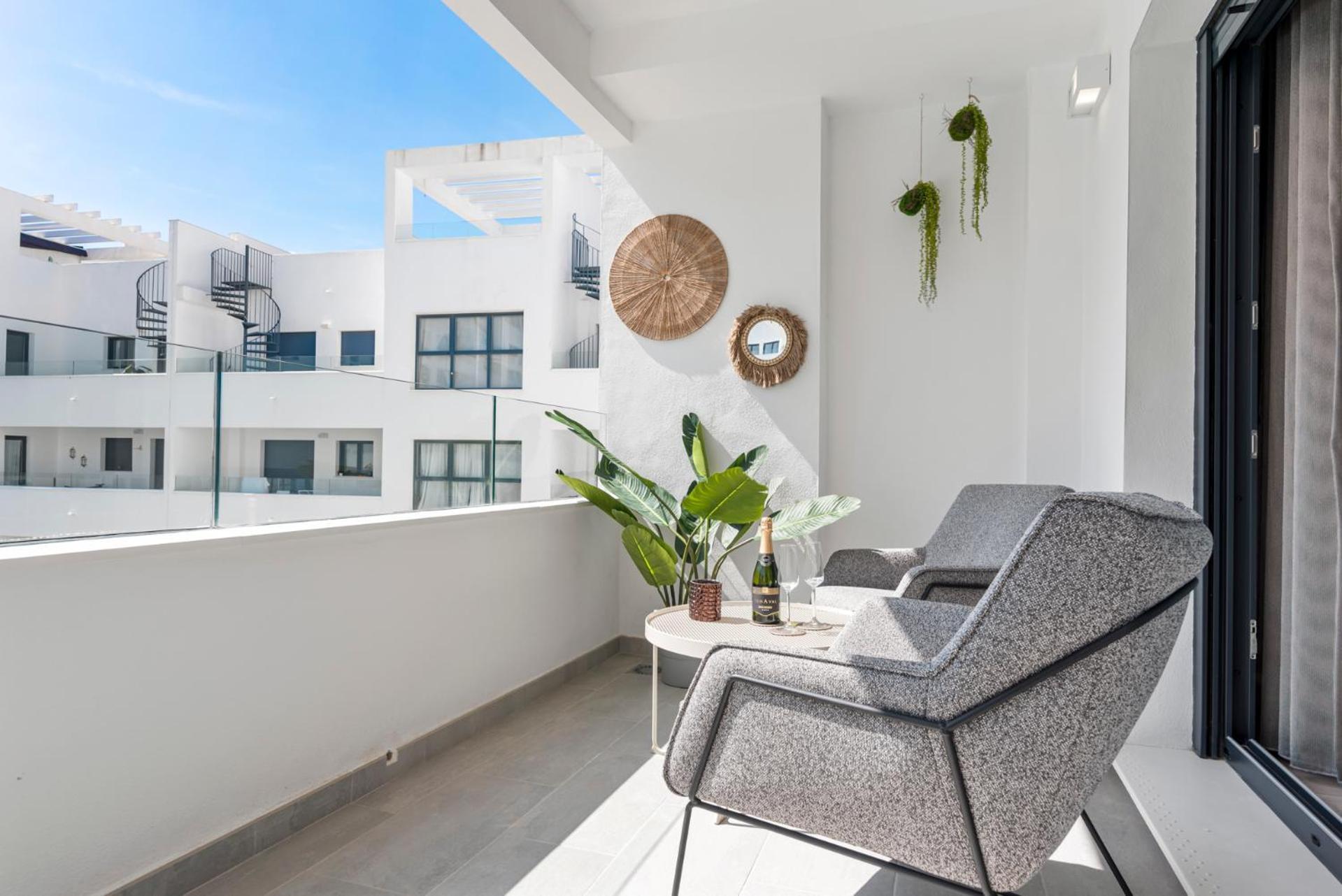 Apartment Casa Rosa - Prime Location With Pool And Parking Estepona