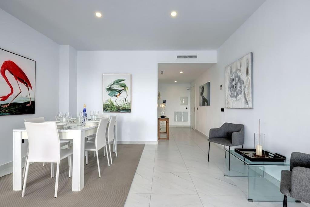 2 Bedroom Ground Floor @ Hills! Apartamento Estepona