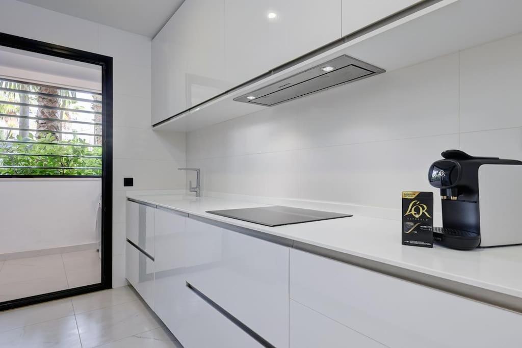 Apartment 2 Bedroom Ground Floor @ Hills! *