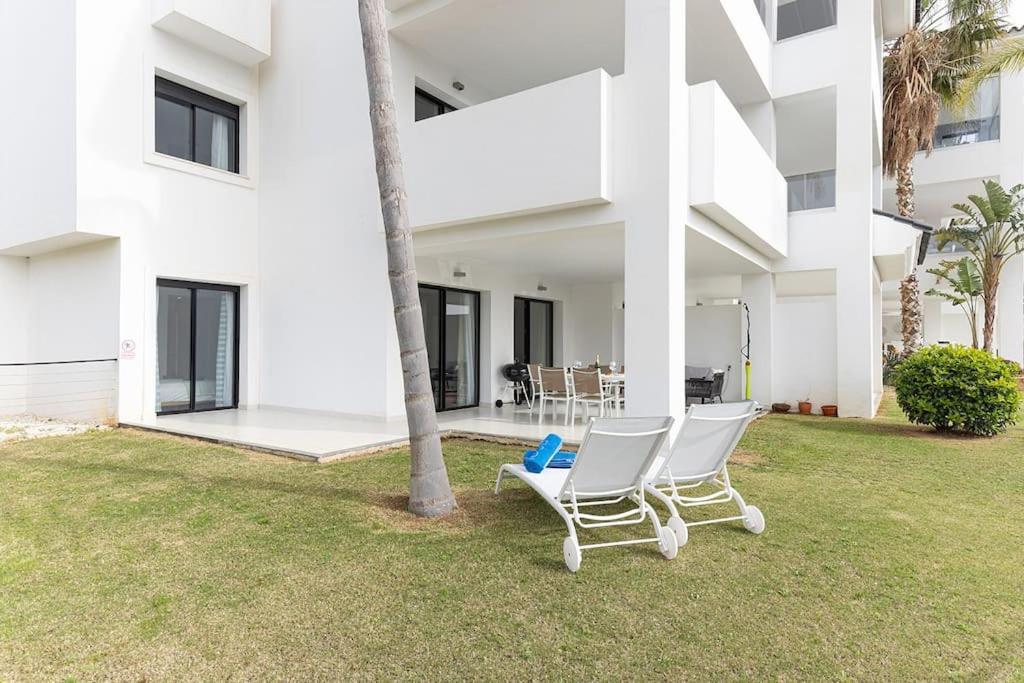 2 Bedroom Ground Floor @ Hills! * Estepona