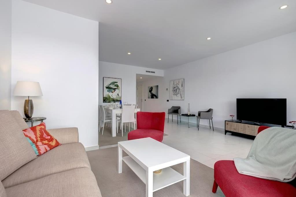 2 Bedroom Ground Floor @ Hills! Apartment Estepona