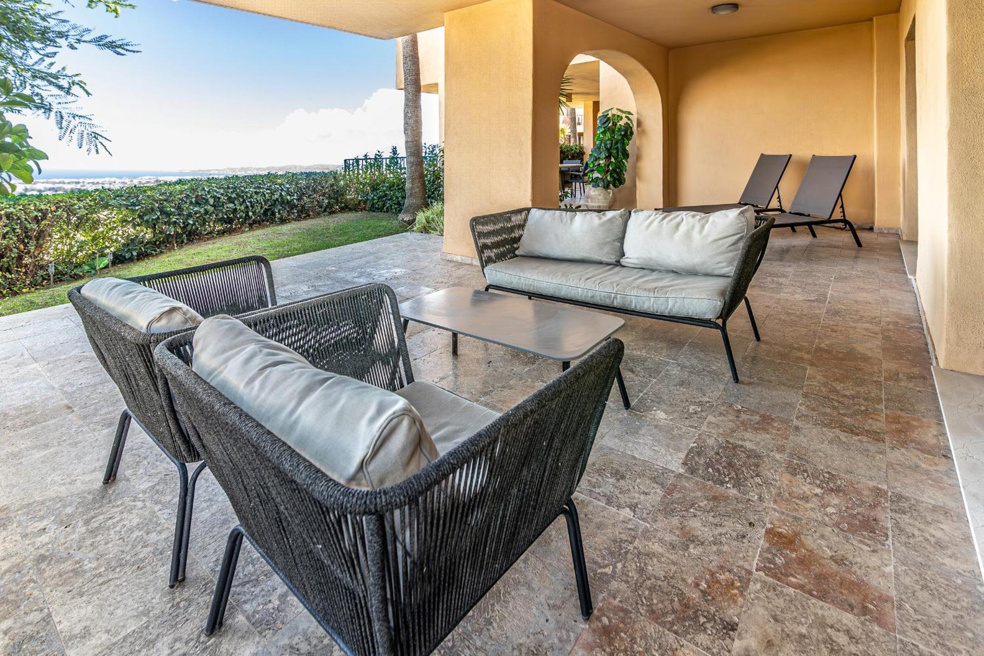 Large 3-bedroom Nestled In Golf Paradise * Estepona