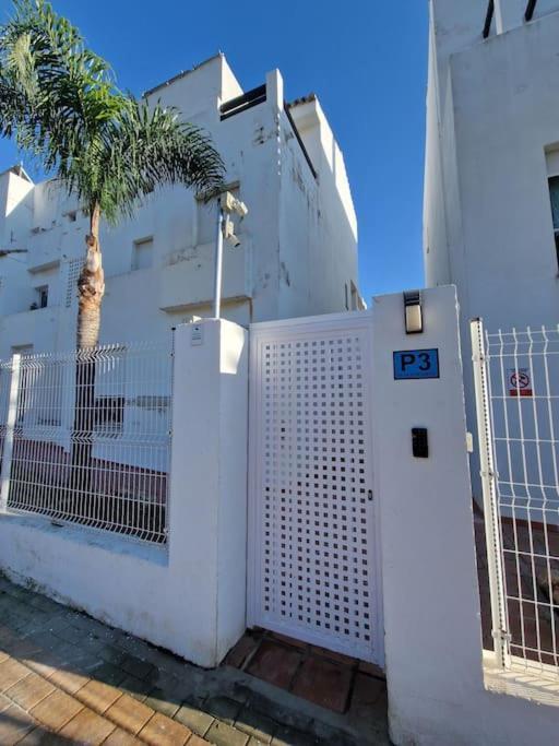 Borghese 4-9 Golf & Relax Apartamento Estepona