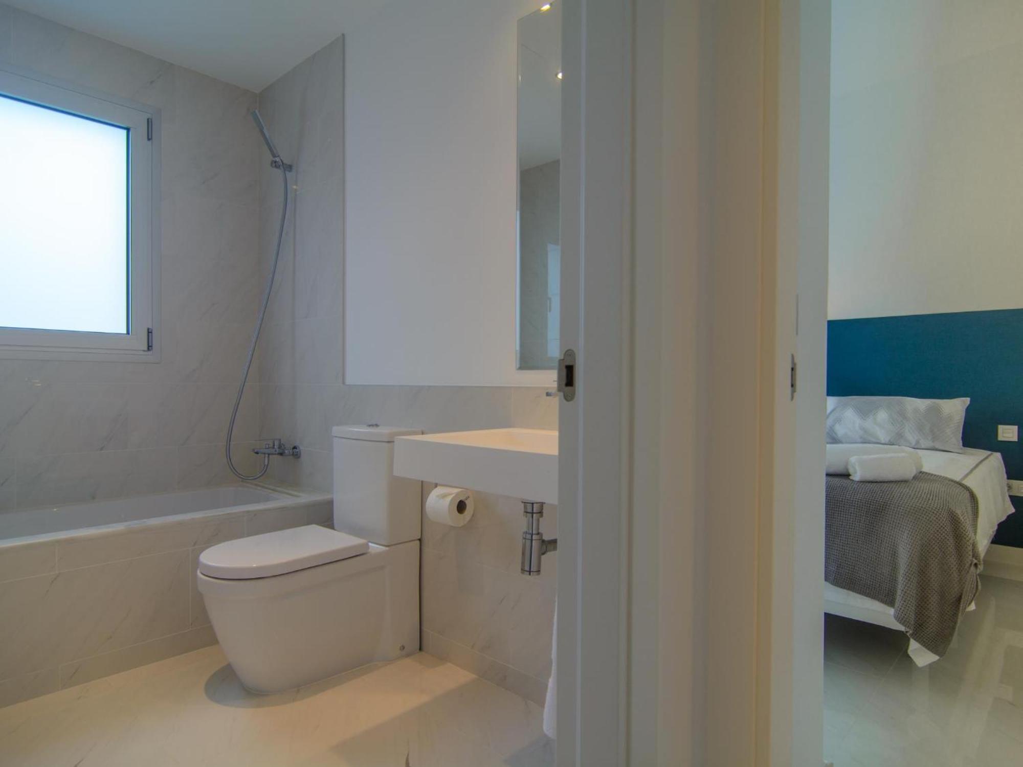 Apartment Brand New In Belaire, Pools, Garden *