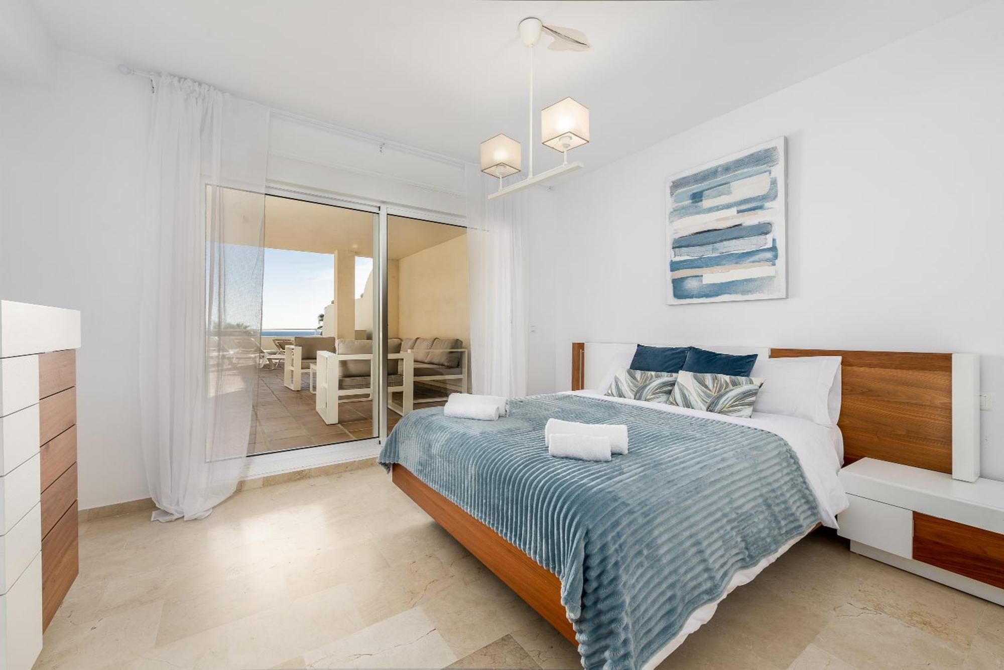 Right On The - 4br Seaview